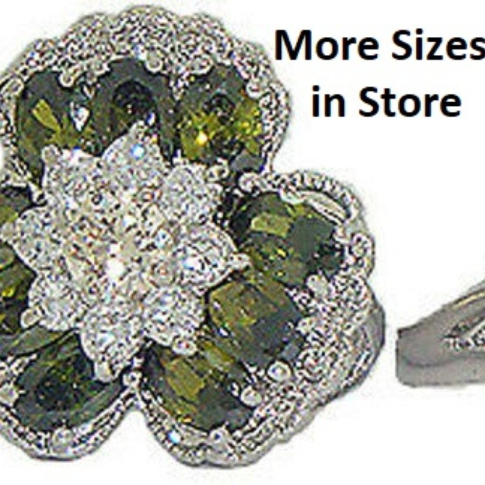 Ring green white gold Swarovski Crystal NWT